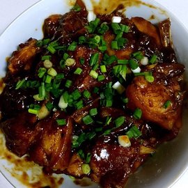 河豚鱼干红烧排骨