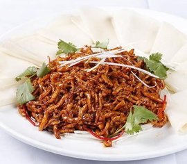 豆腐皮卷京酱肉丝