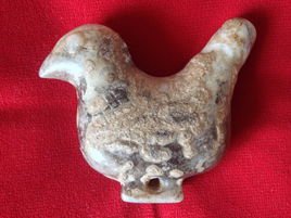 赵宝沟文化时期玉鸟权杖首