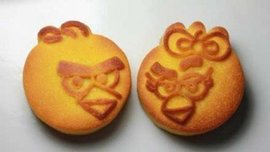 愤怒的小鸟主题月饼