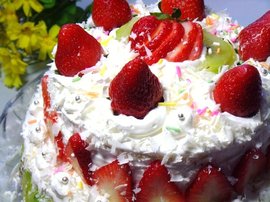 草莓水果生日蛋糕