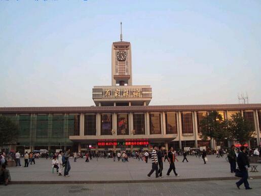 从石家庄火车站到武汉火车站中间的车站有哪些