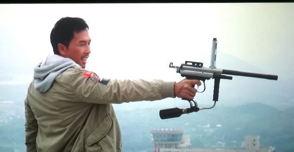 甄子丹有一部电影是拿着气枪打的 叫什么名字
