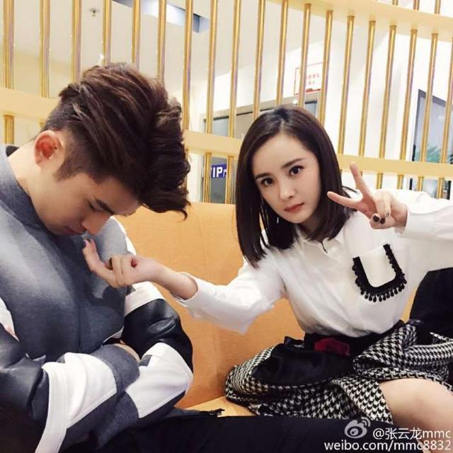 被郑爽拒绝的这些男的,只有他多年仍公开喜欢郑爽